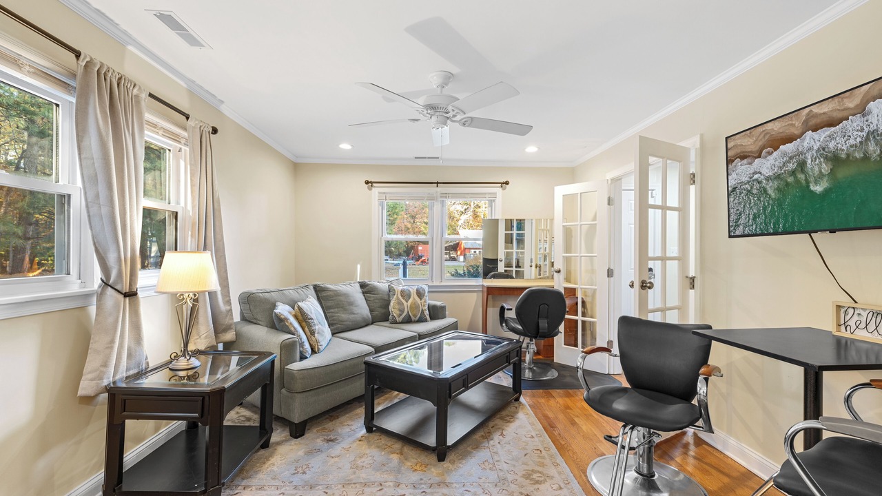 Photo of Livingroom in Cambridge
