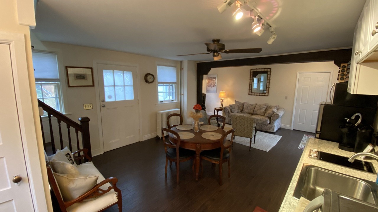 Photo of Livingroom in Kingston