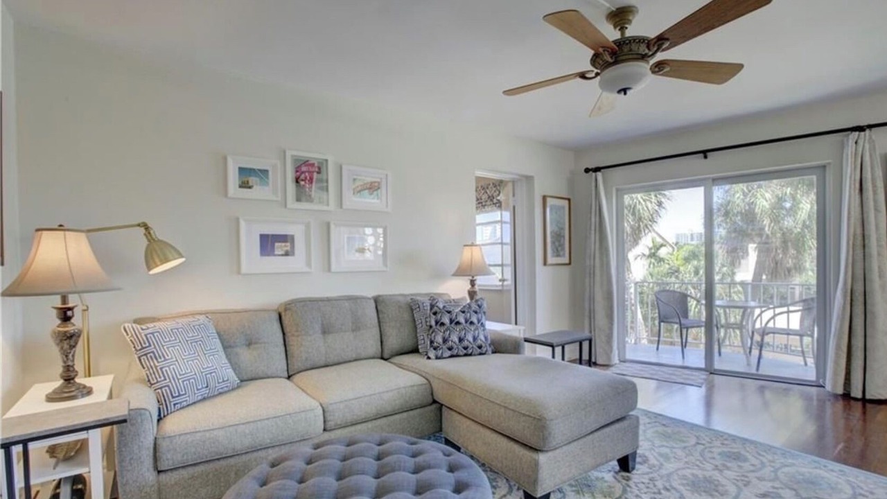 Photo of Livingroom in Lauderdale-by-the-Sea