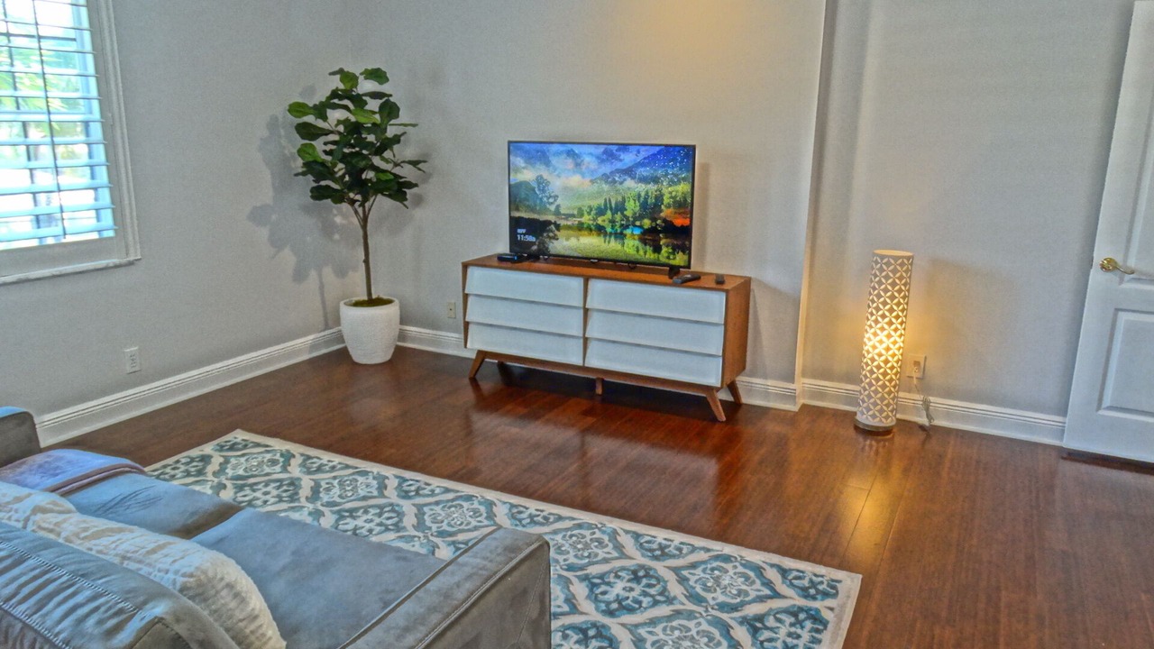 Photo of Livingroom in South Lake