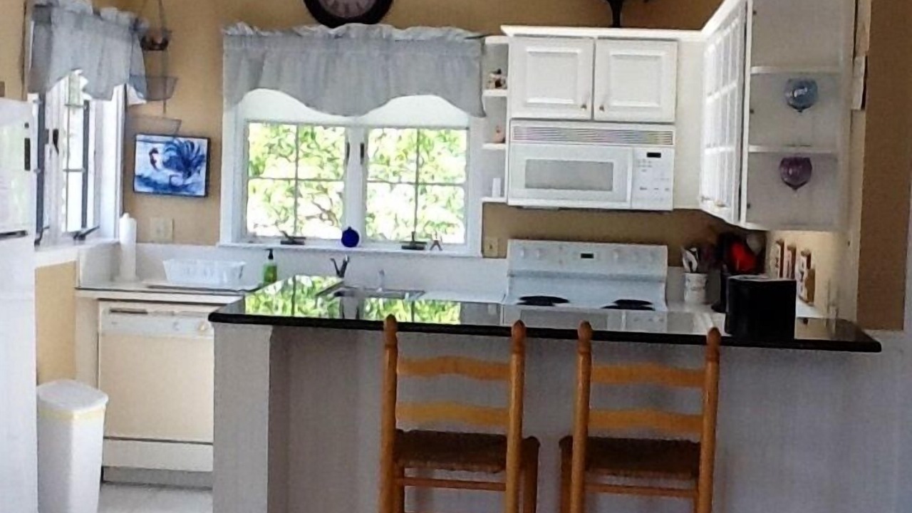 Photo of Kitchen in Loveladies