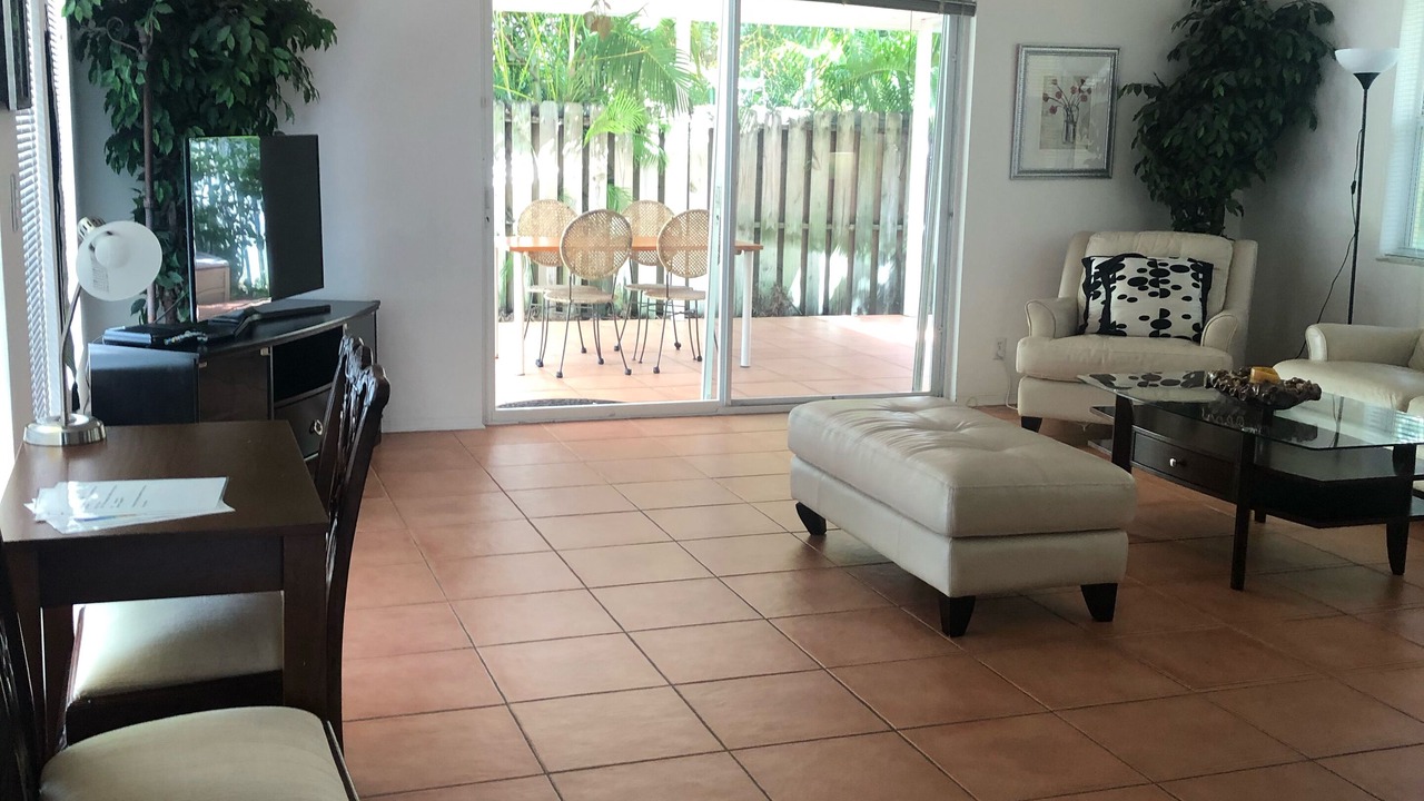 Photo of Livingroom in Lauderdale-by-the-Sea