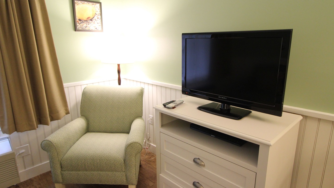 Photo of Livingroom in West Yarmouth
