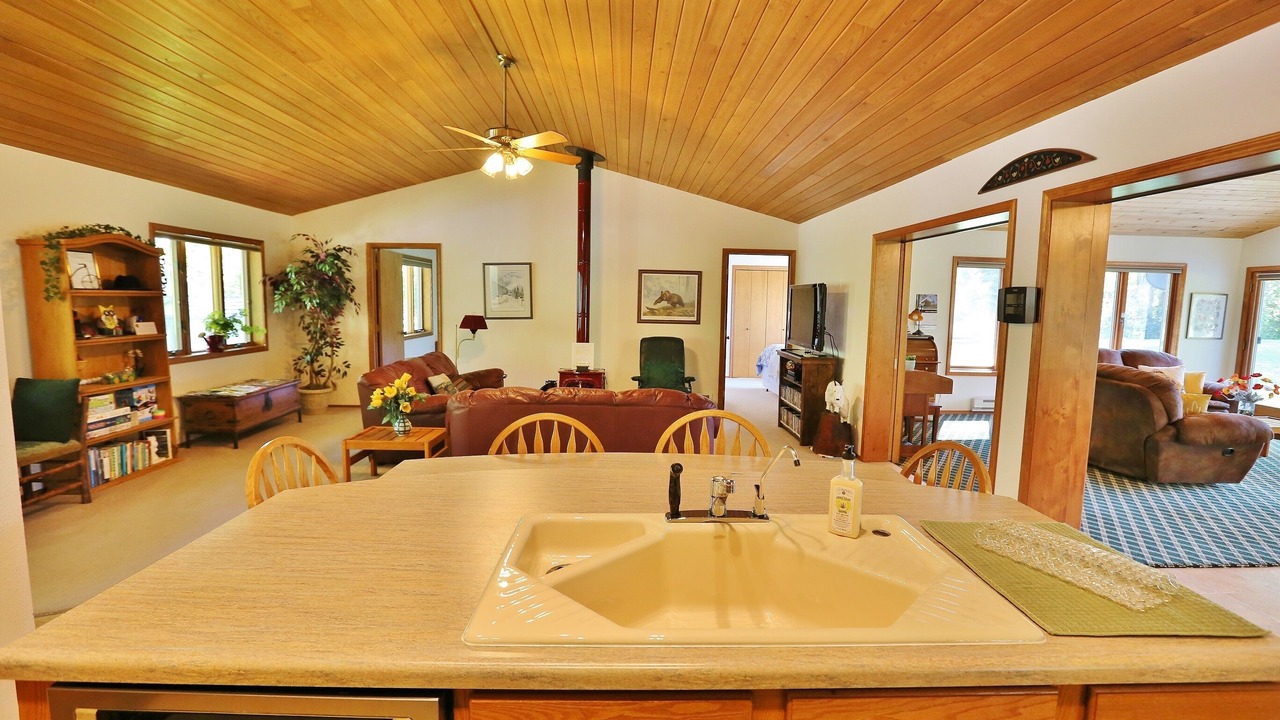 Photo of Bedroom in West Glacier