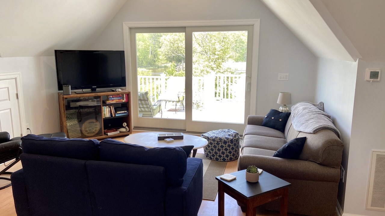 Photo of Livingroom in Princess Anne