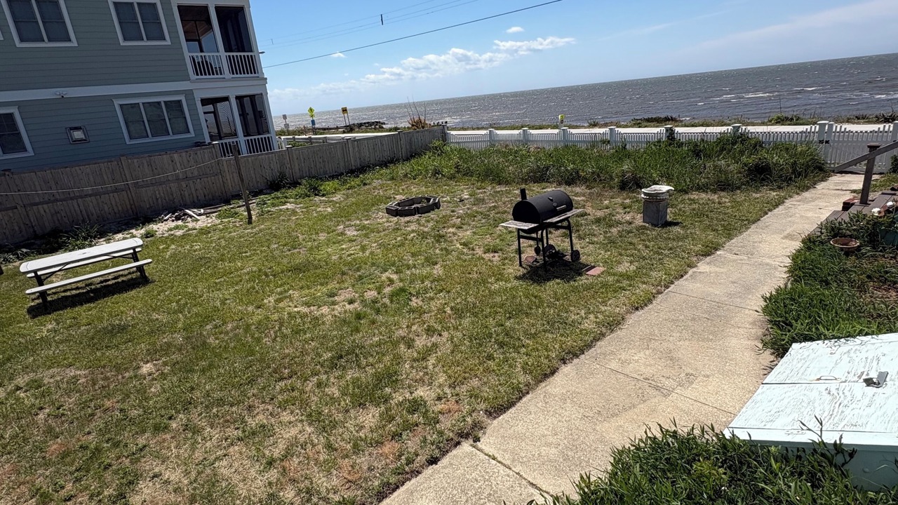Photo of Patio Balcony in Town Bank