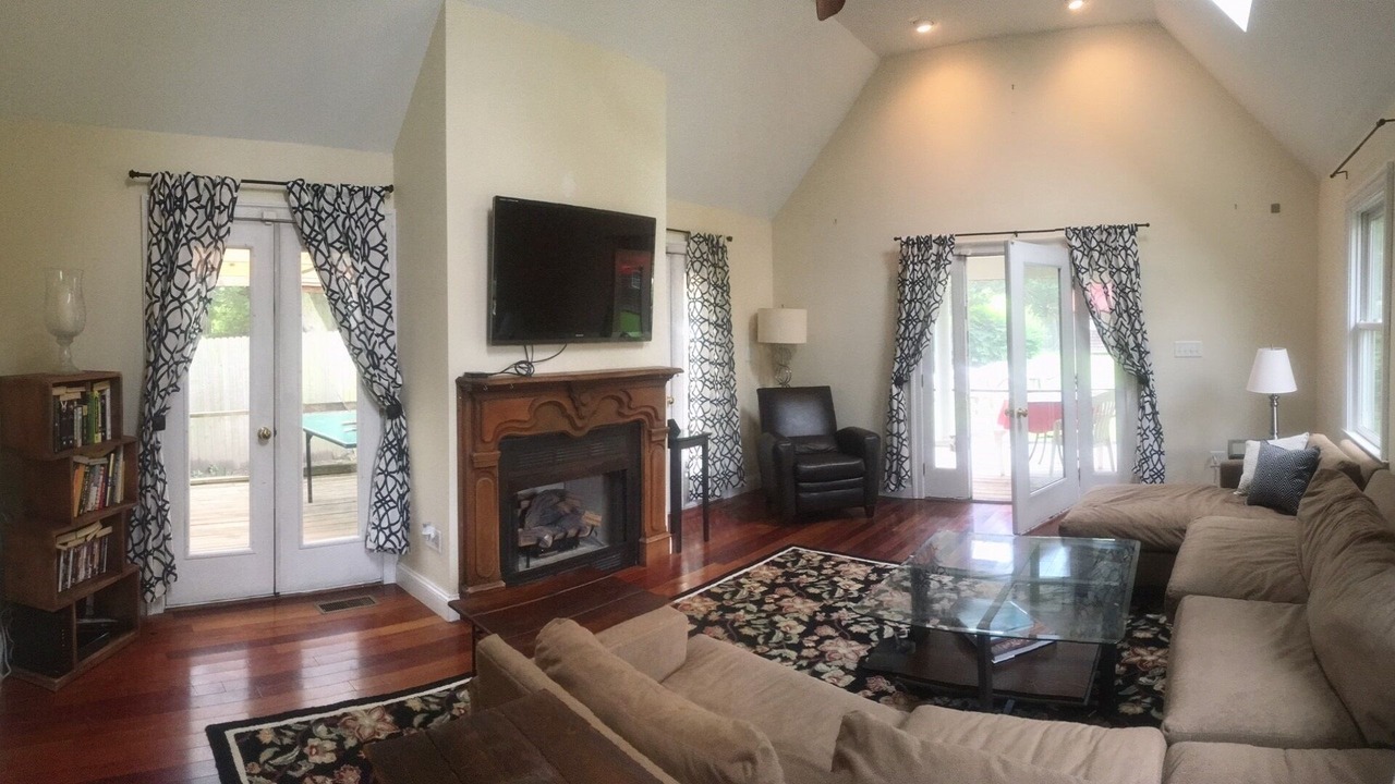Photo of Livingroom in Milton