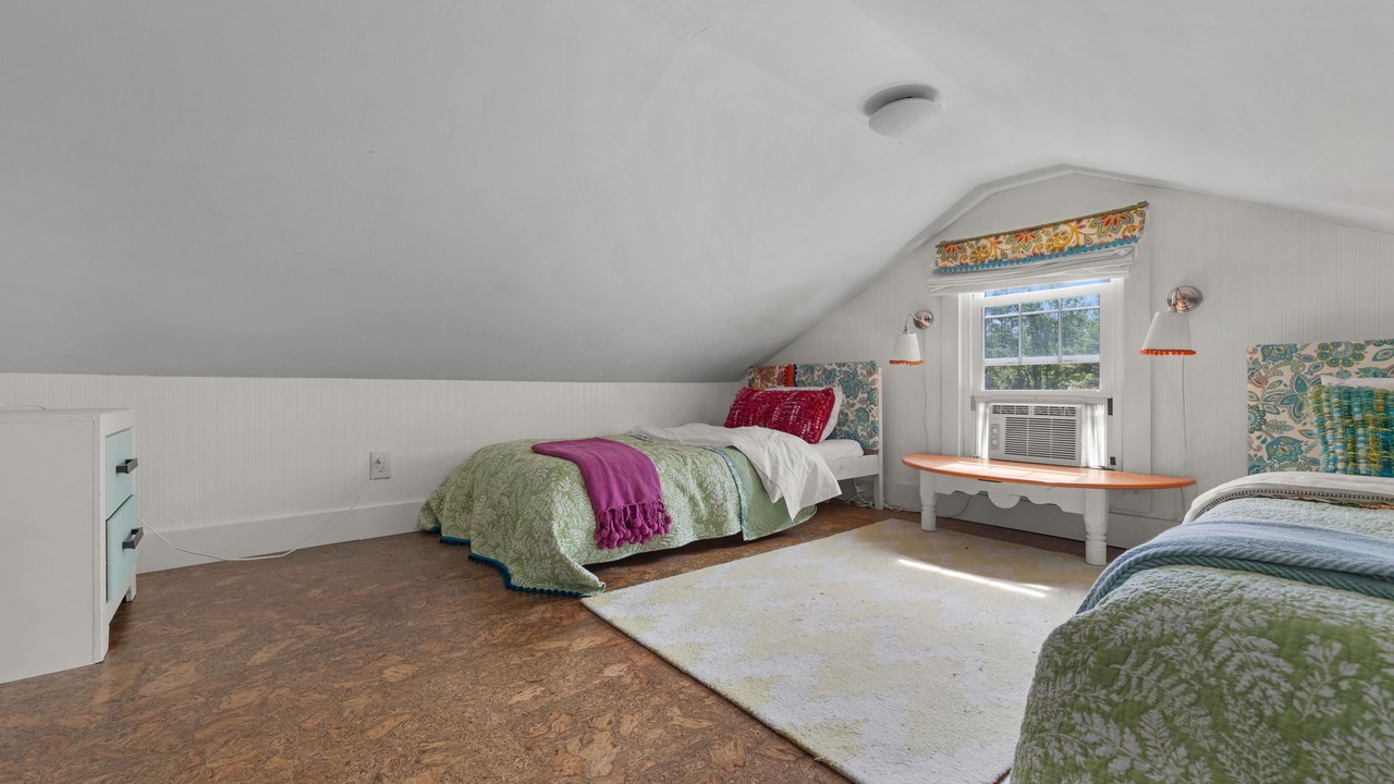 Photo of Bedroom in Neavitt