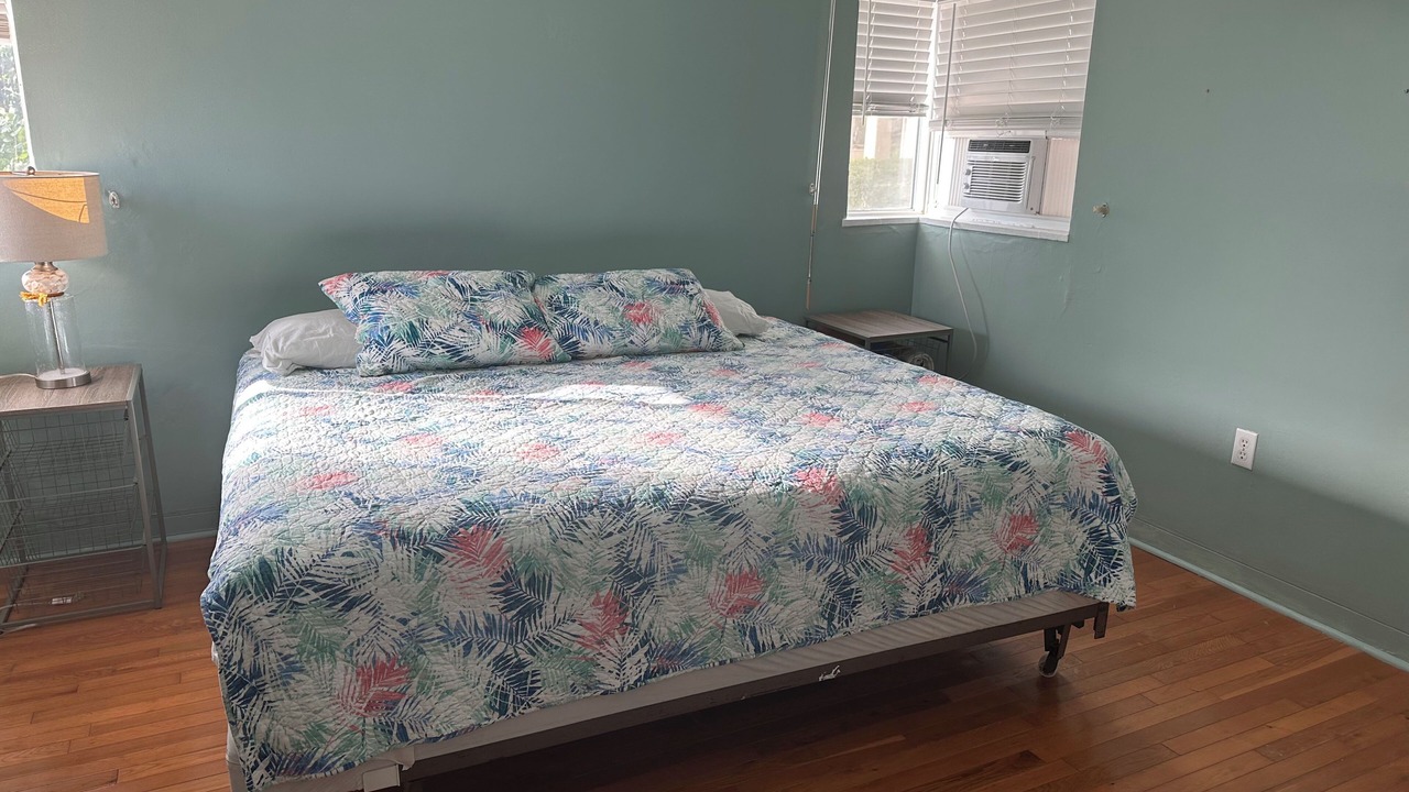 Photo of Bedroom in Hollywood