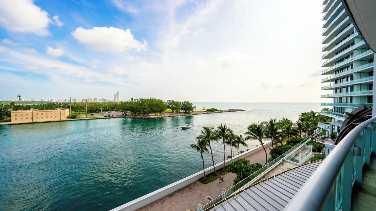 Photo of Patio Balcony in Bal Harbour