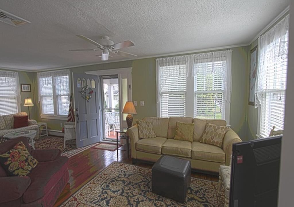 Photo of Livingroom in Cape May
