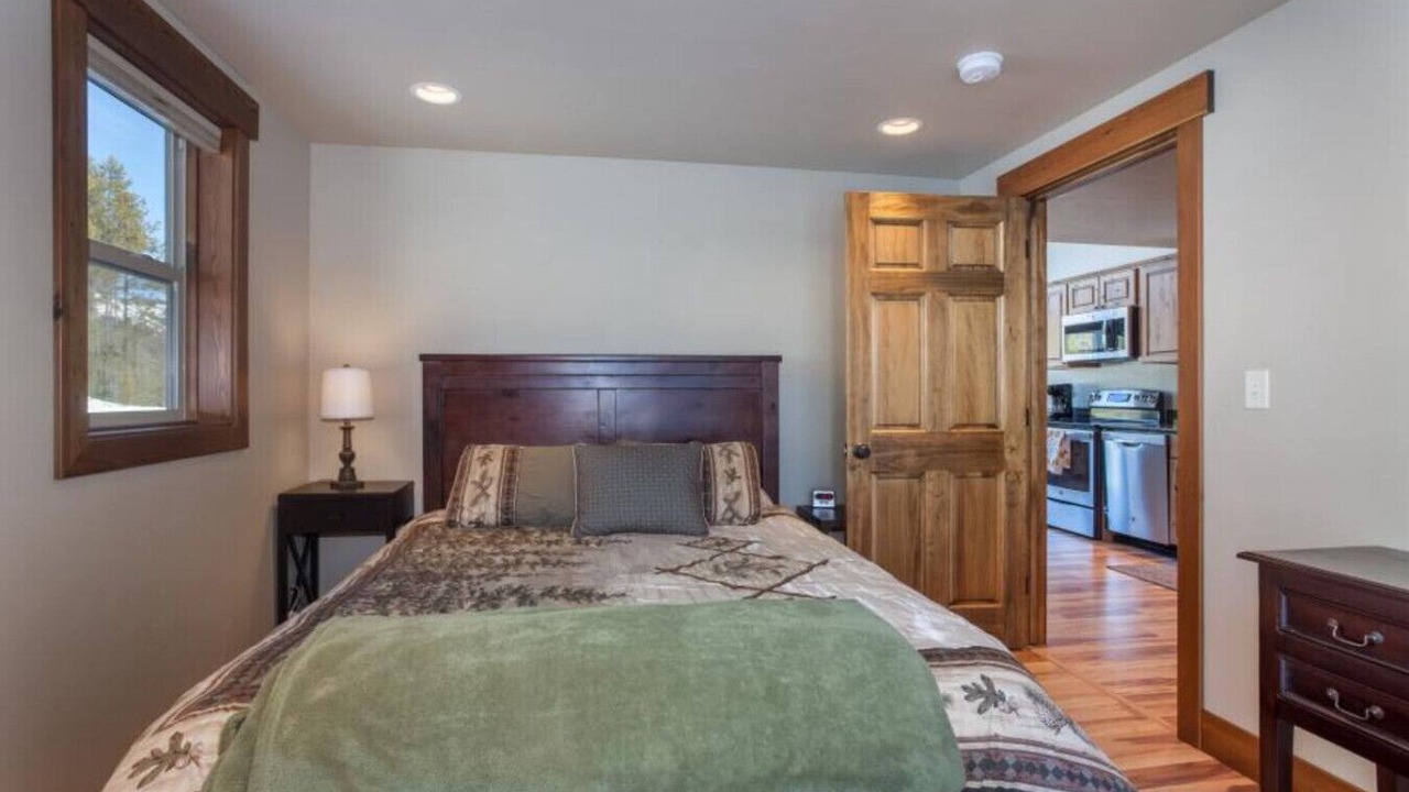 Photo of Bedroom in West Glacier