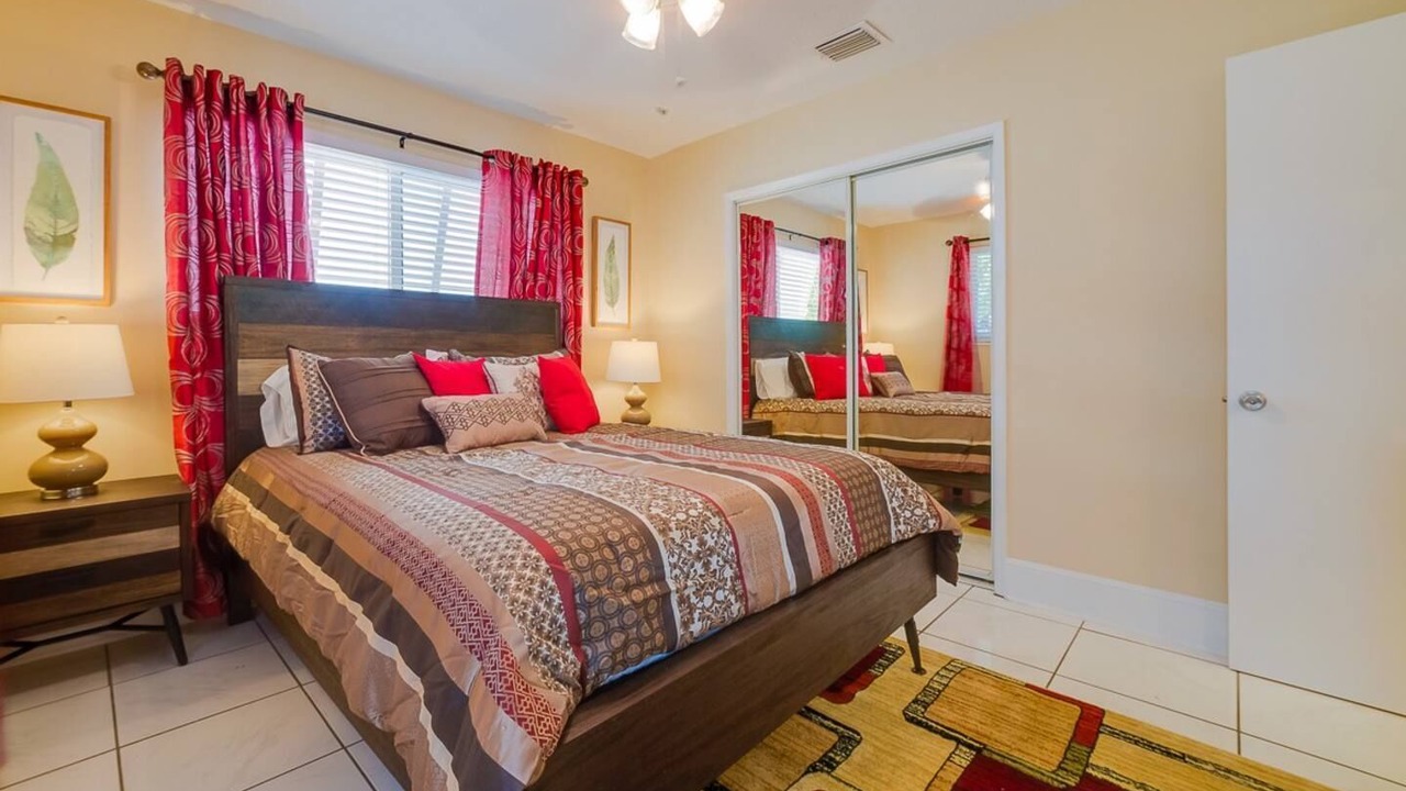 Photo of Bedroom in Middle River Terrace