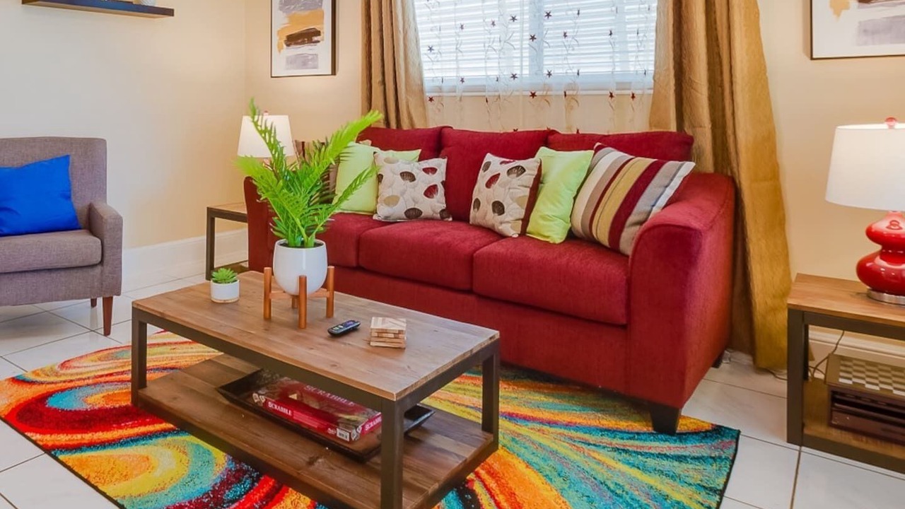 Photo of Livingroom in Middle River Terrace