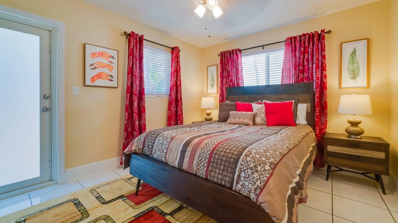 Photo of Bedroom in Middle River Terrace