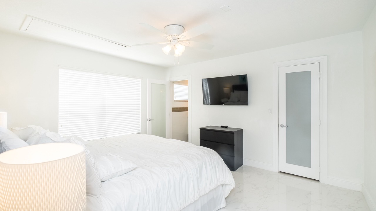 Photo of Bedroom in Dania Beach