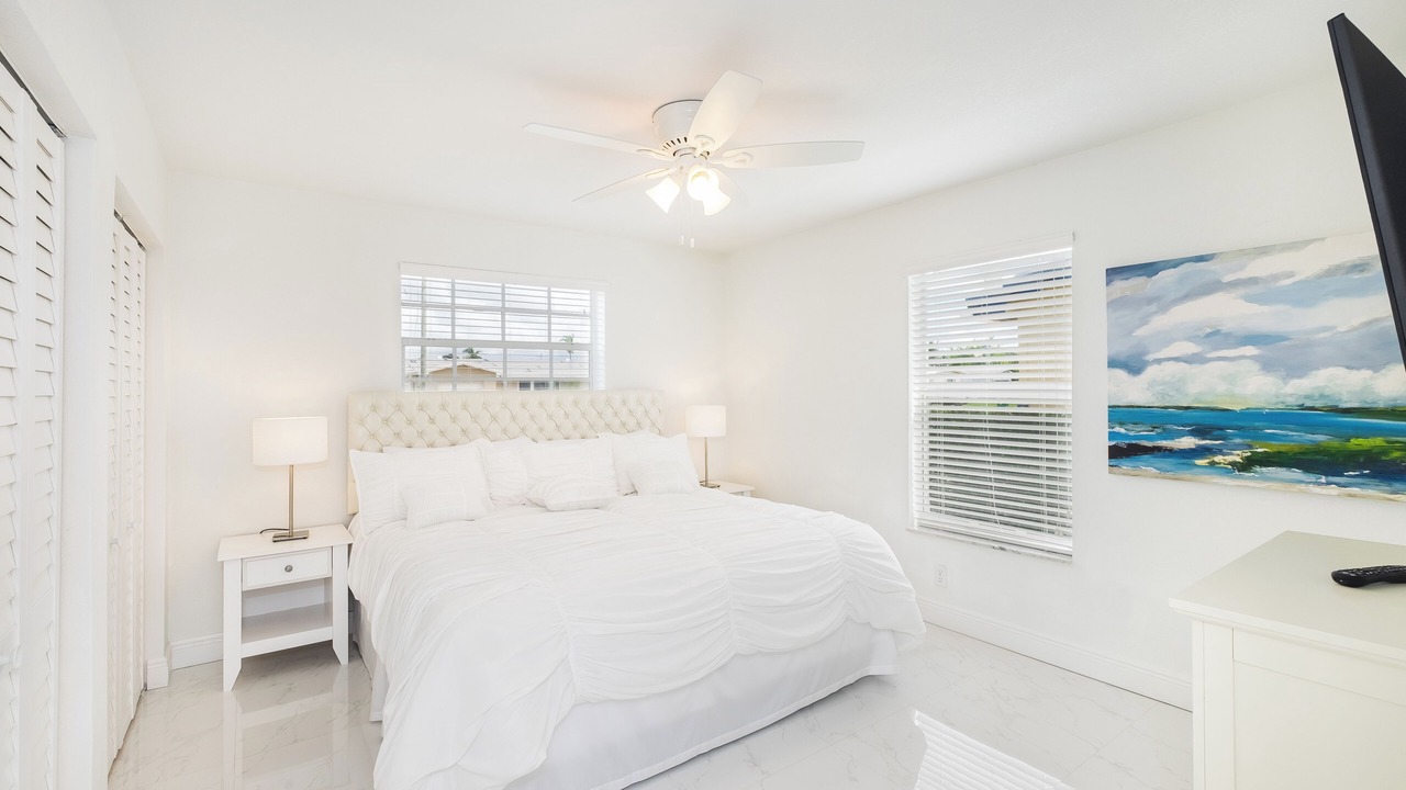 Photo of Bedroom in Dania Beach