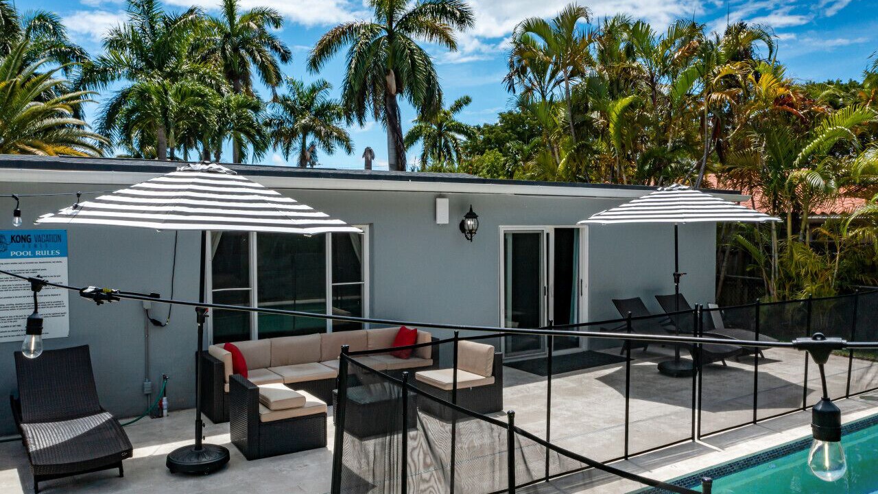Photo of Outdoor in Hallandale Beach