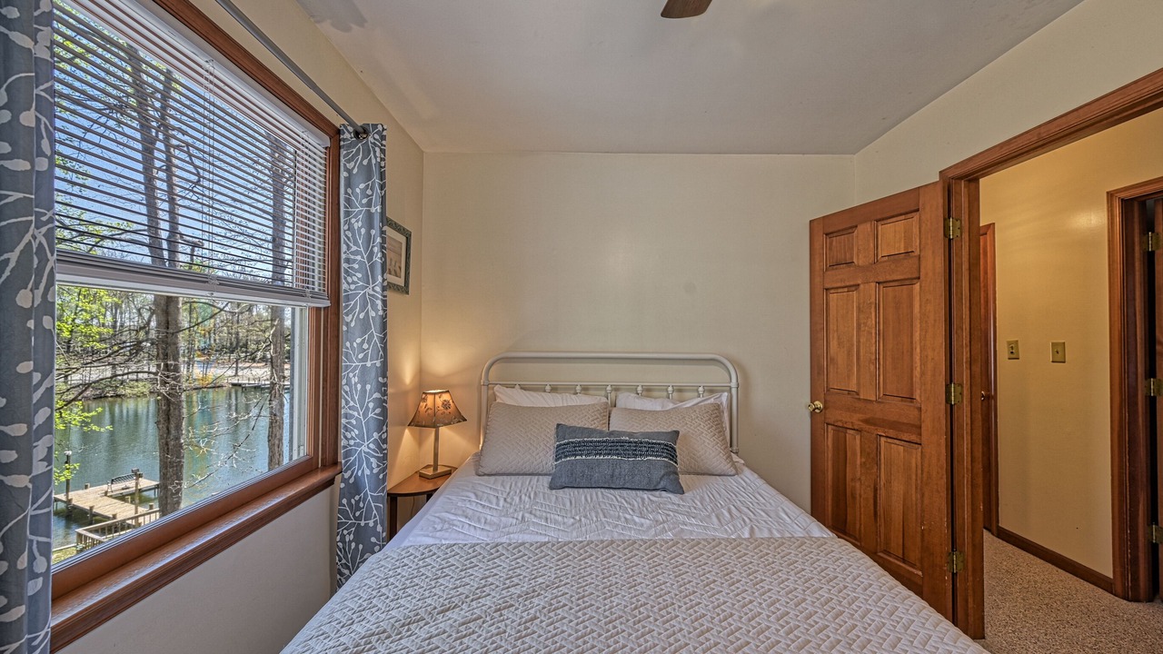 Photo of Bedroom in Mineral