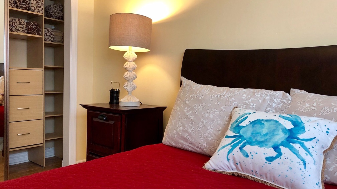 Photo of Bedroom in Carlson Park