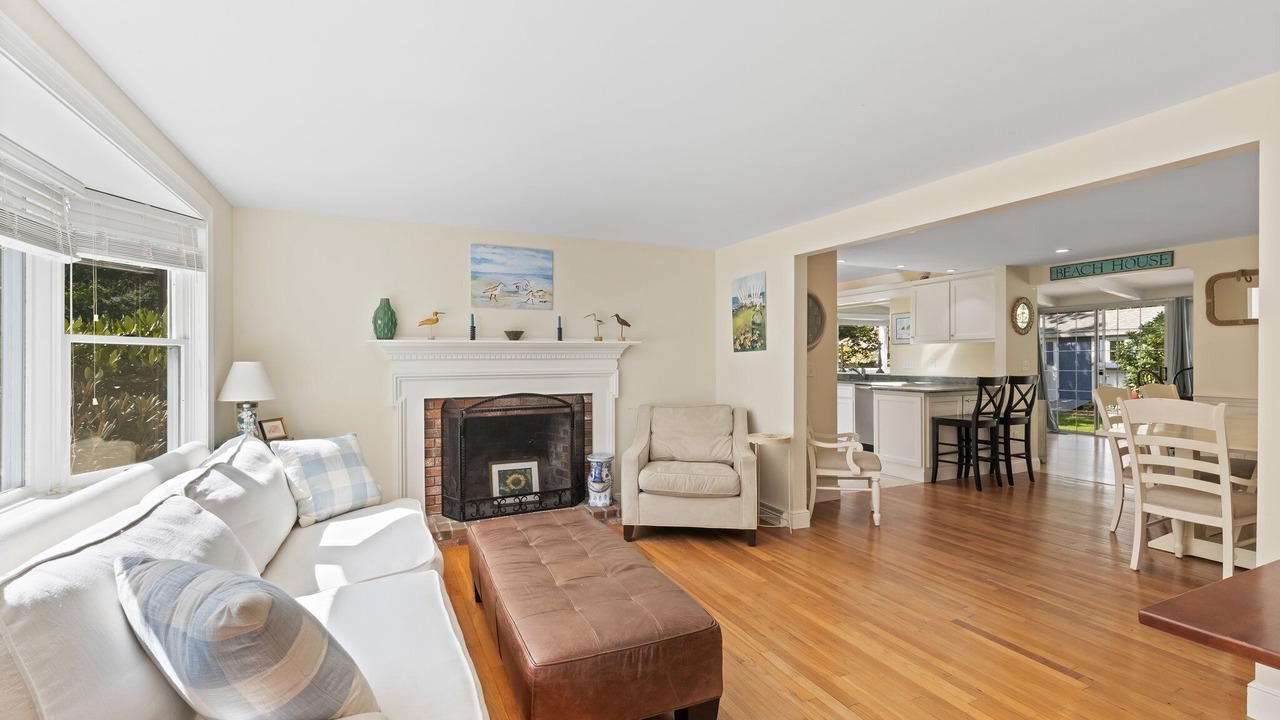 Photo of Livingroom in Harwich Center
