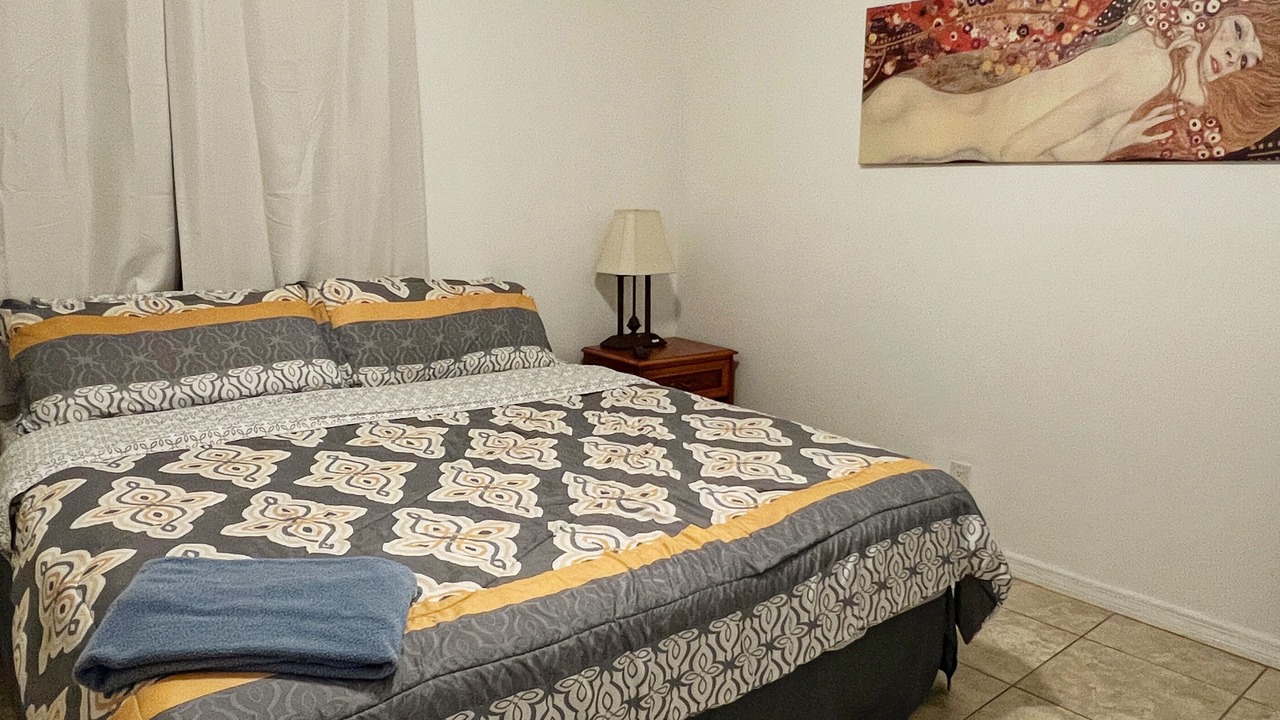 Photo of Bedroom in Highland Garden
