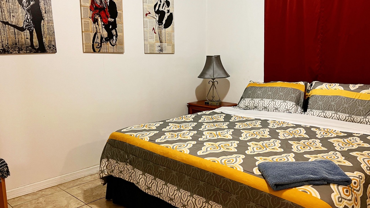 Photo of Bedroom in Highland Garden