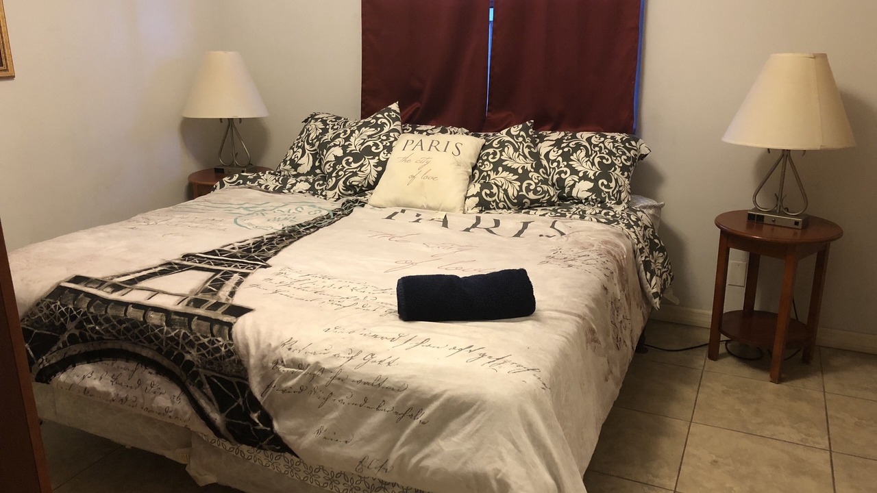 Photo of Bedroom in Highland Garden