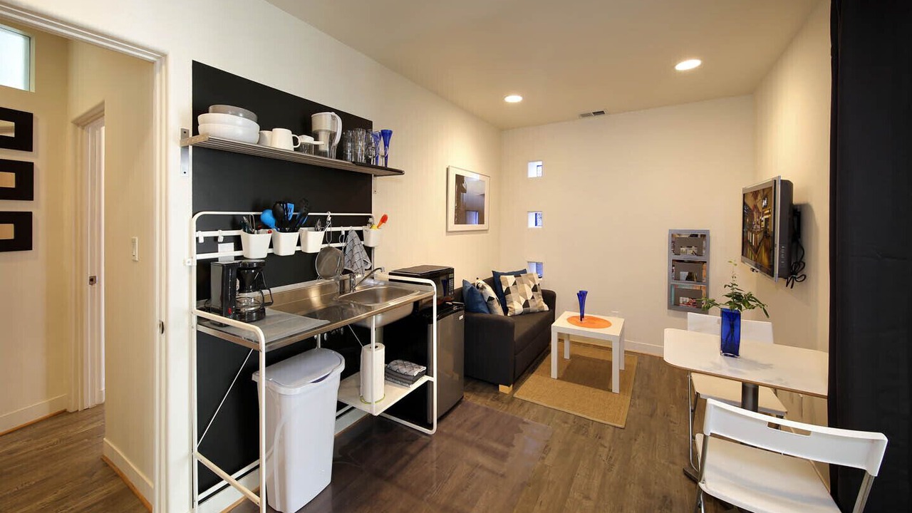 Photo of Livingroom in Cypress Park