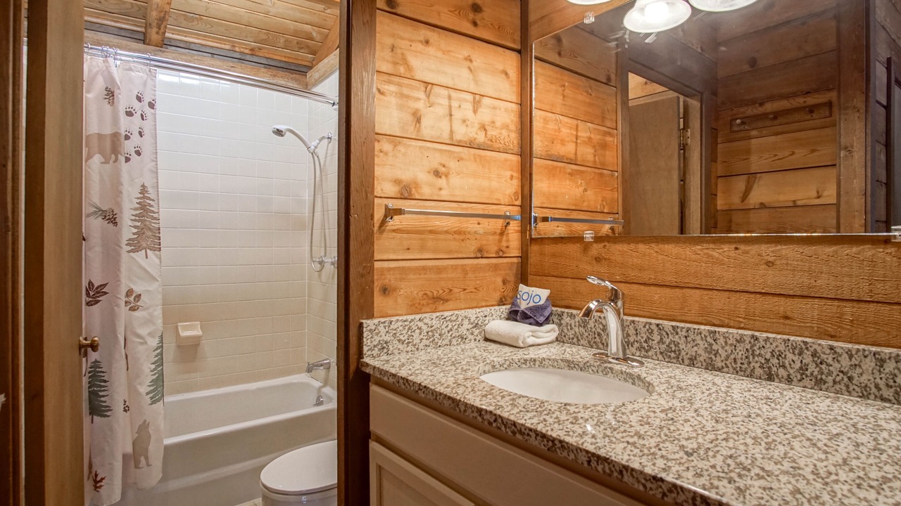 Photo of Bathroom in Edray