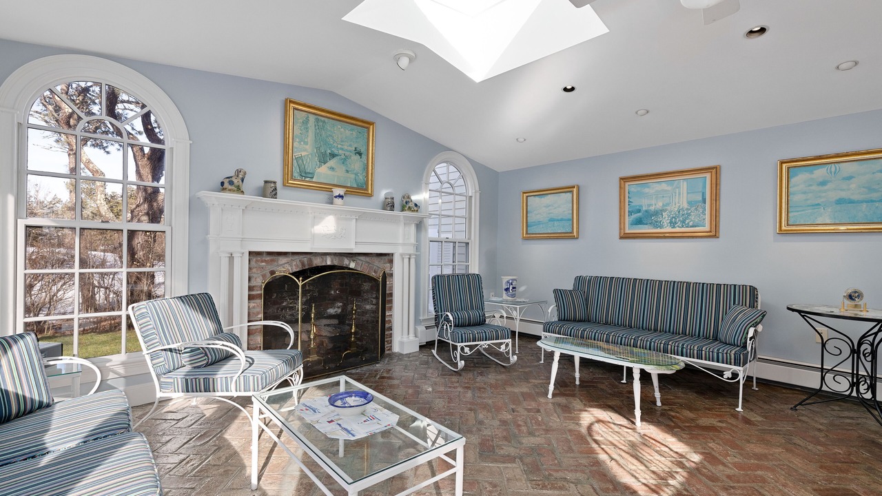 Photo of Livingroom in Chatham