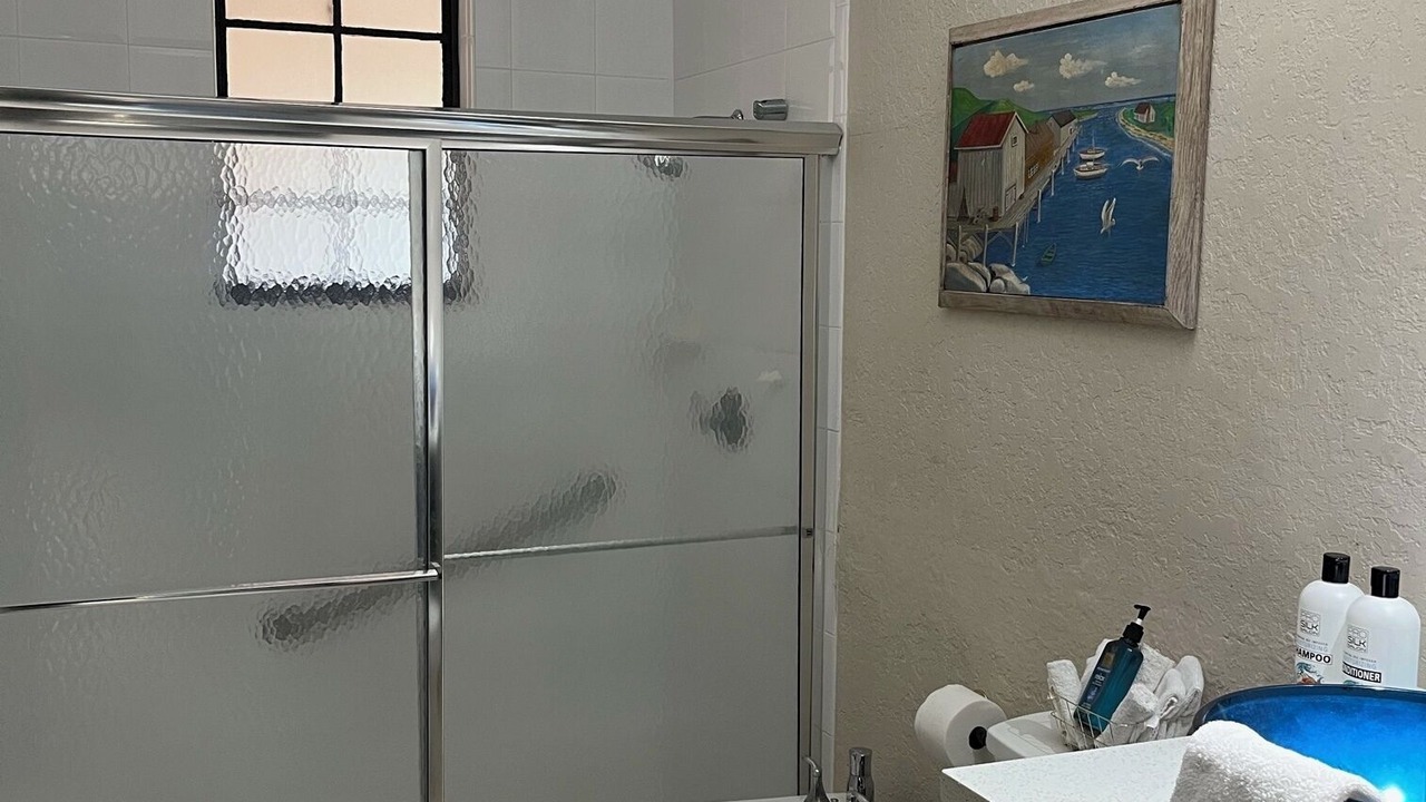 Photo of Bathroom in Southwest Ranches