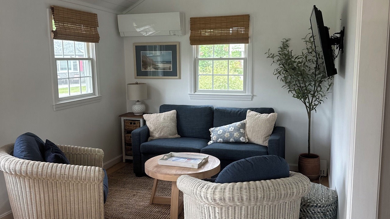 Photo of Livingroom in Eastham
