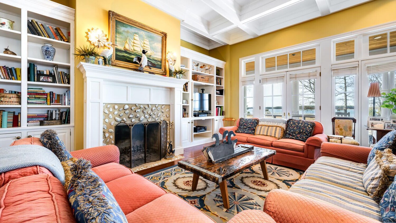 Photo of Livingroom in Royal Oak