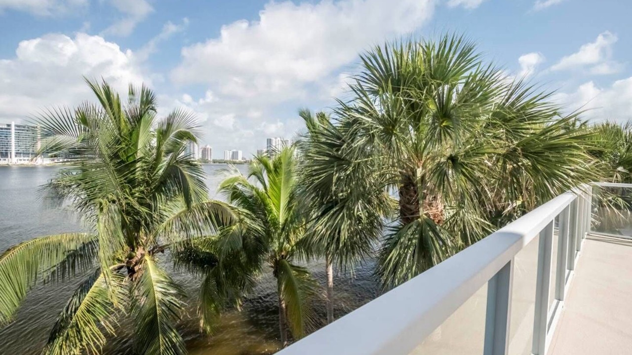 Photo of Outdoor in Sunny Isles Beach