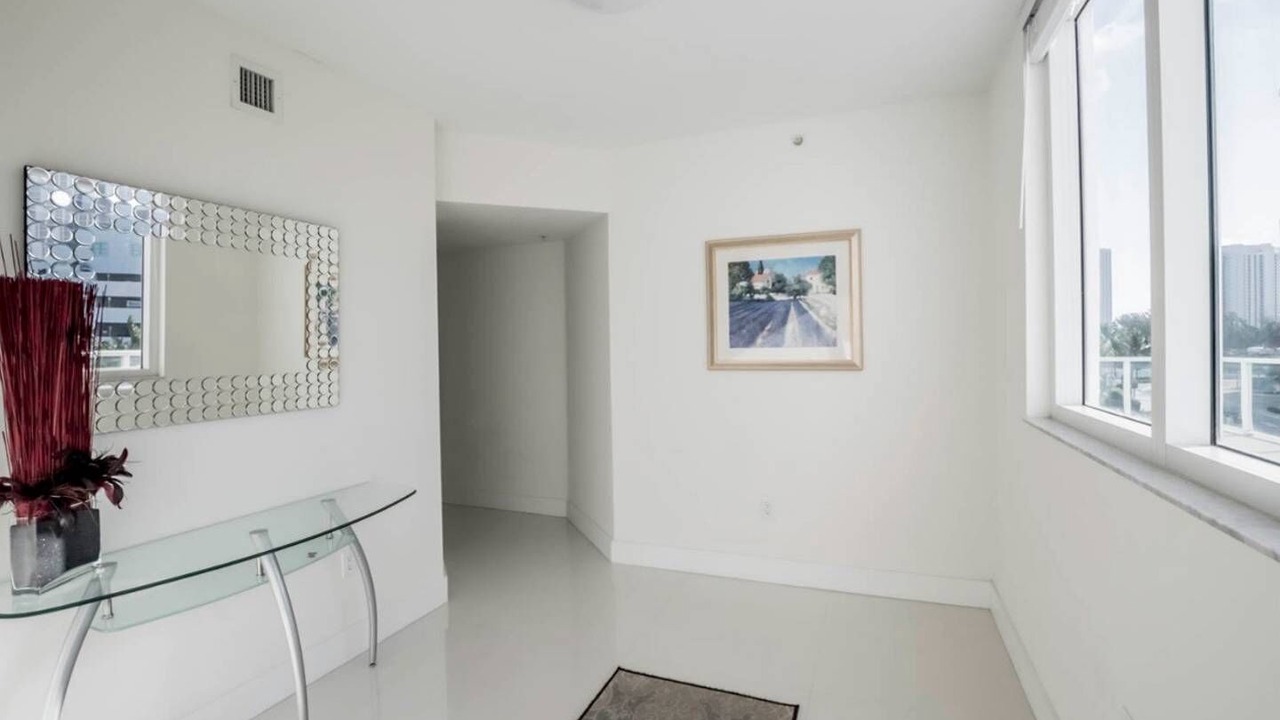 Photo of Others in Sunny Isles Beach