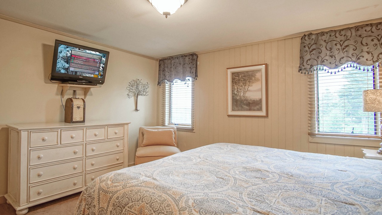Photo of Bedroom in Edray