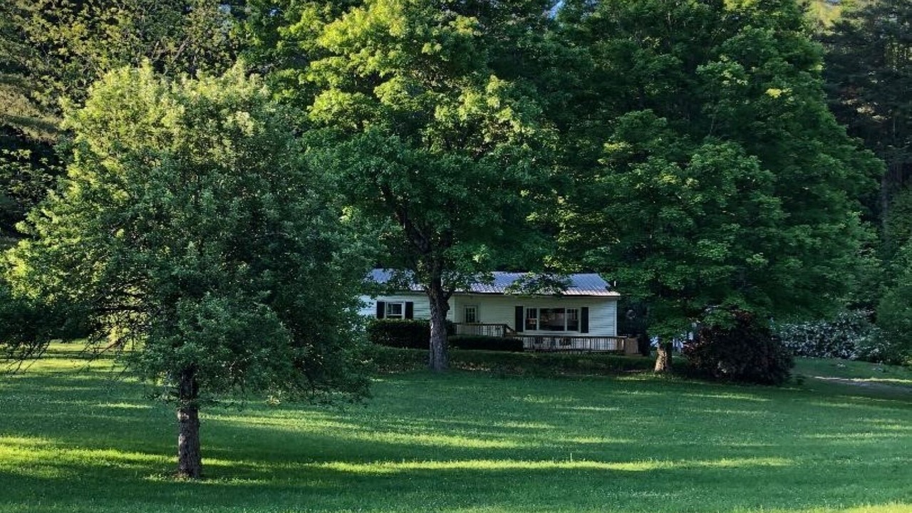 Photo of Others in Upperglade