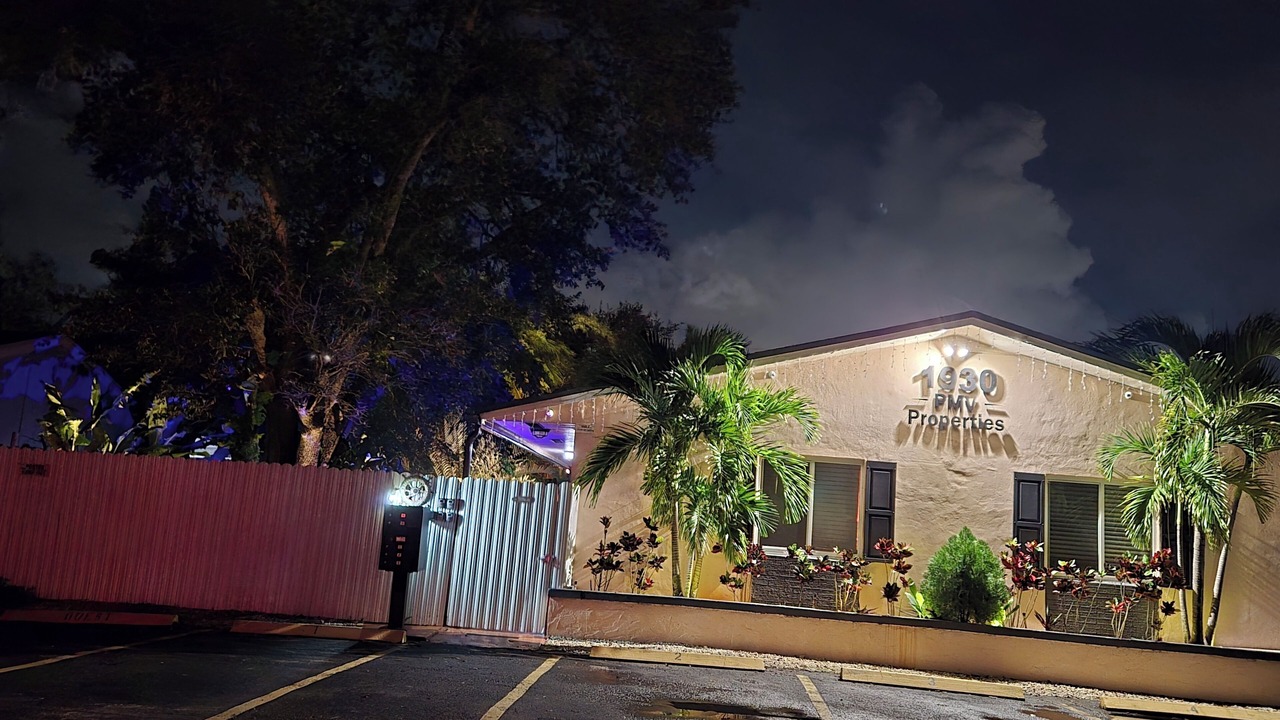 Photo of Outdoor in Royal Poinciana