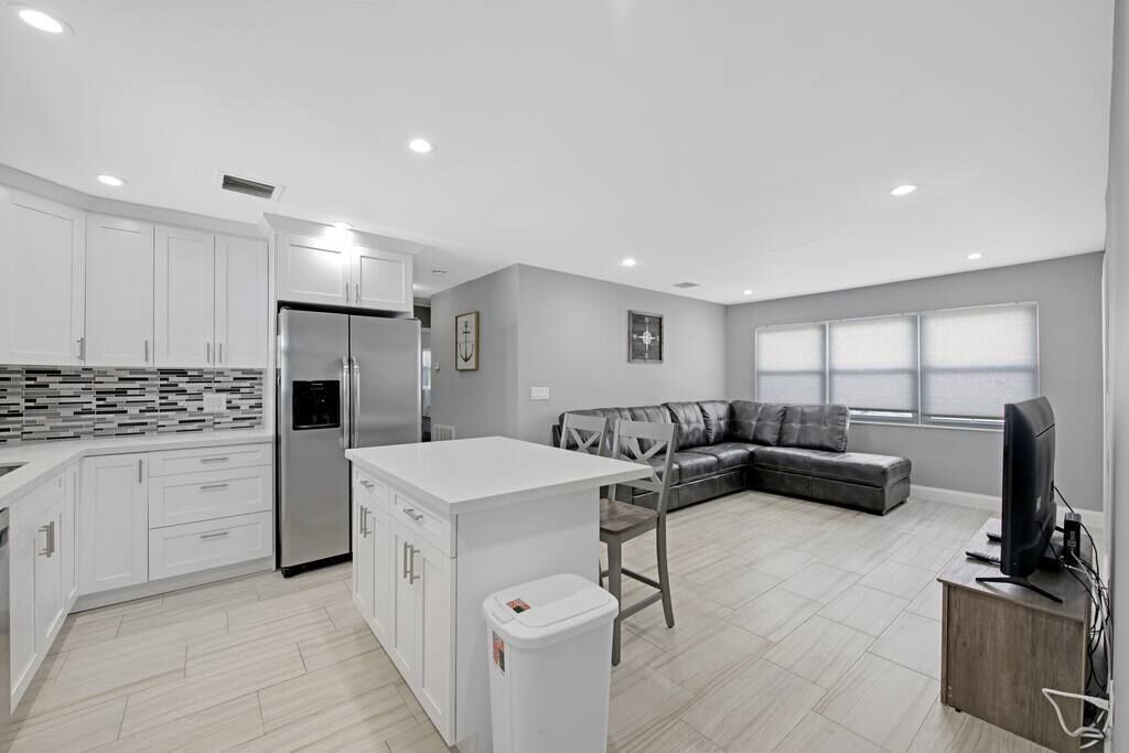 Photo of Bedroom in Davie