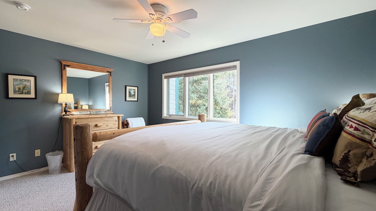 Photo of Bedroom in West Glacier
