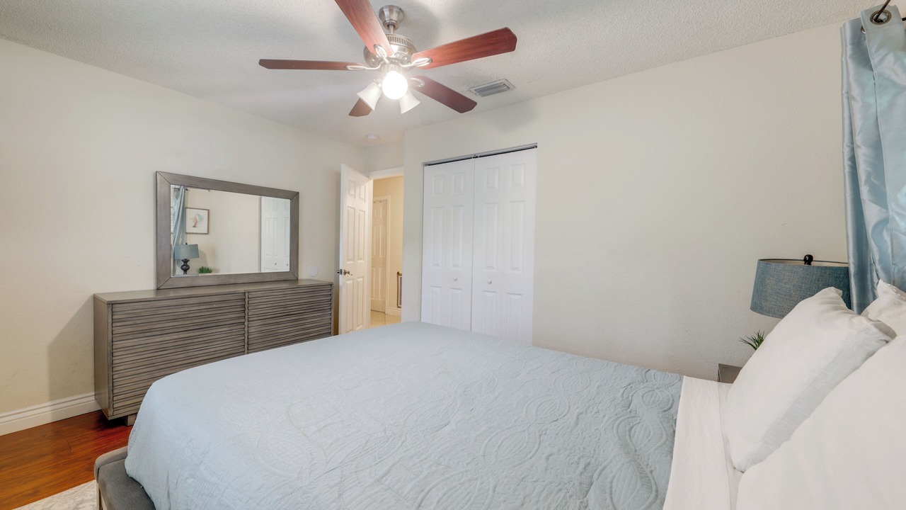 Photo of Bedroom in Palm Aire Village West