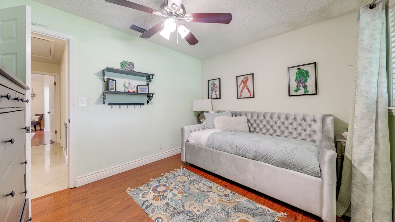 Photo of Livingroom in Palm Aire Village West