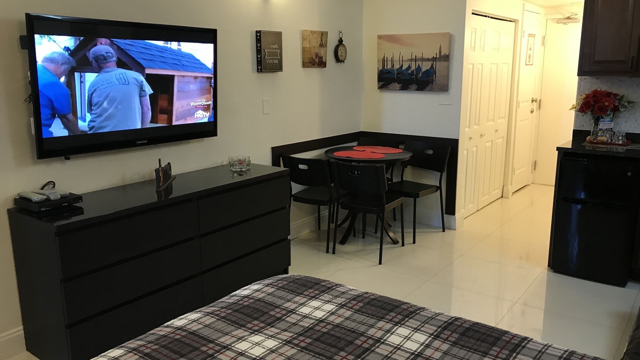 Photo of Bedroom in Galt Mile