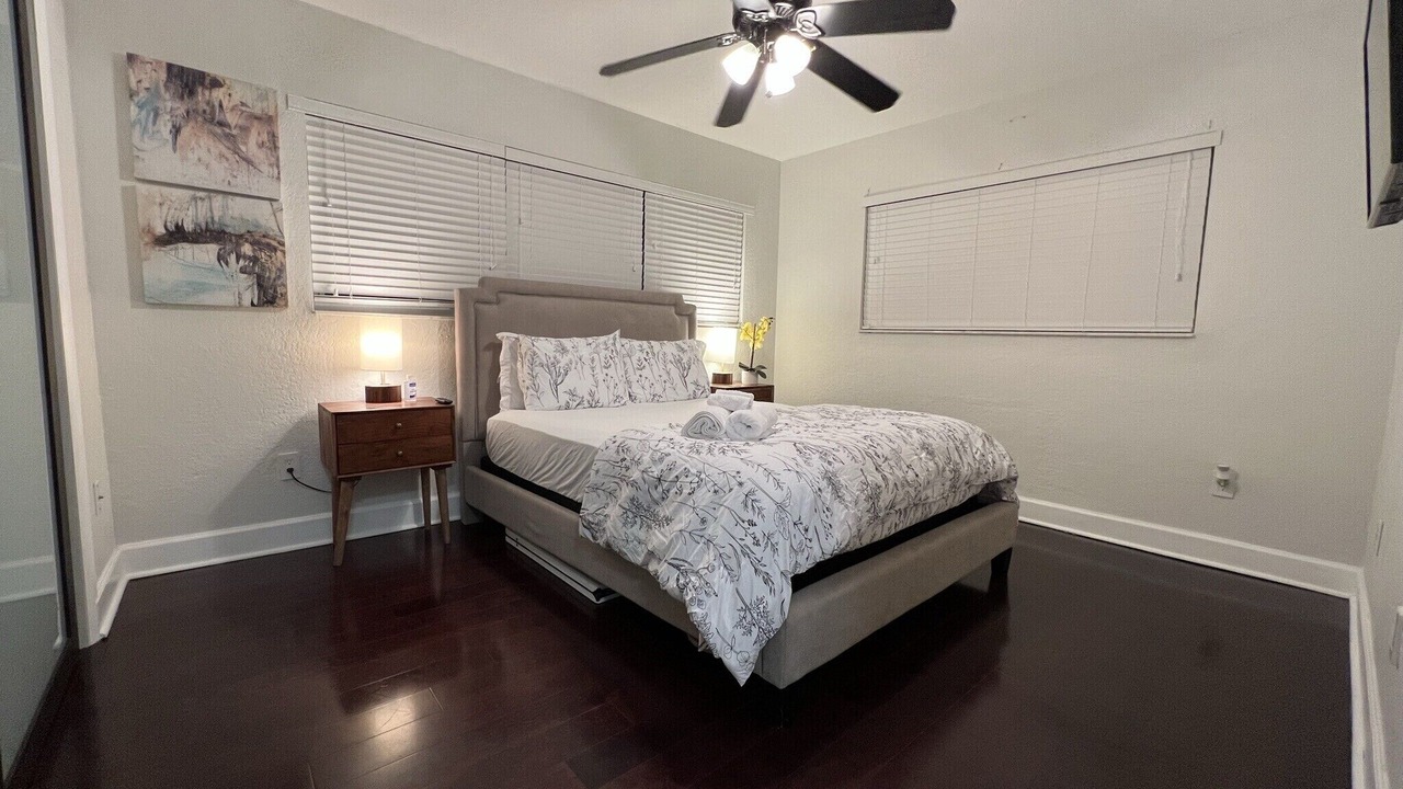 Photo of Bedroom in Middle River Terrace