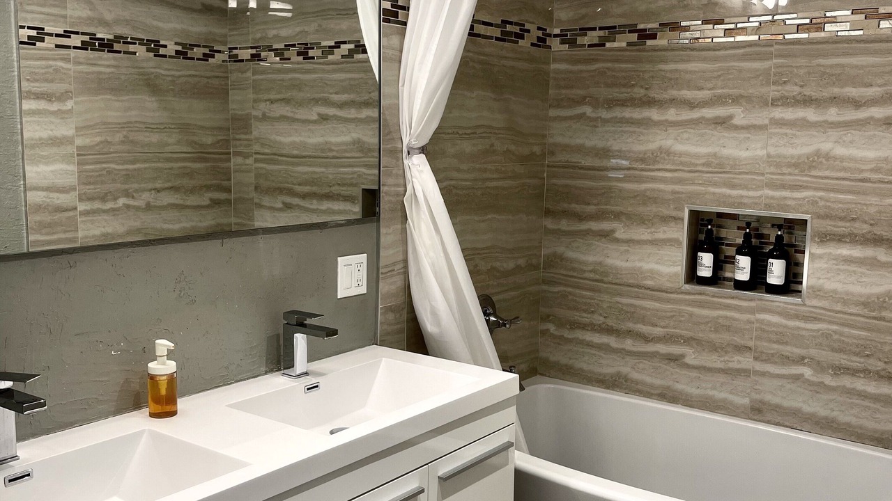 Photo of Bathroom in Middle River Terrace