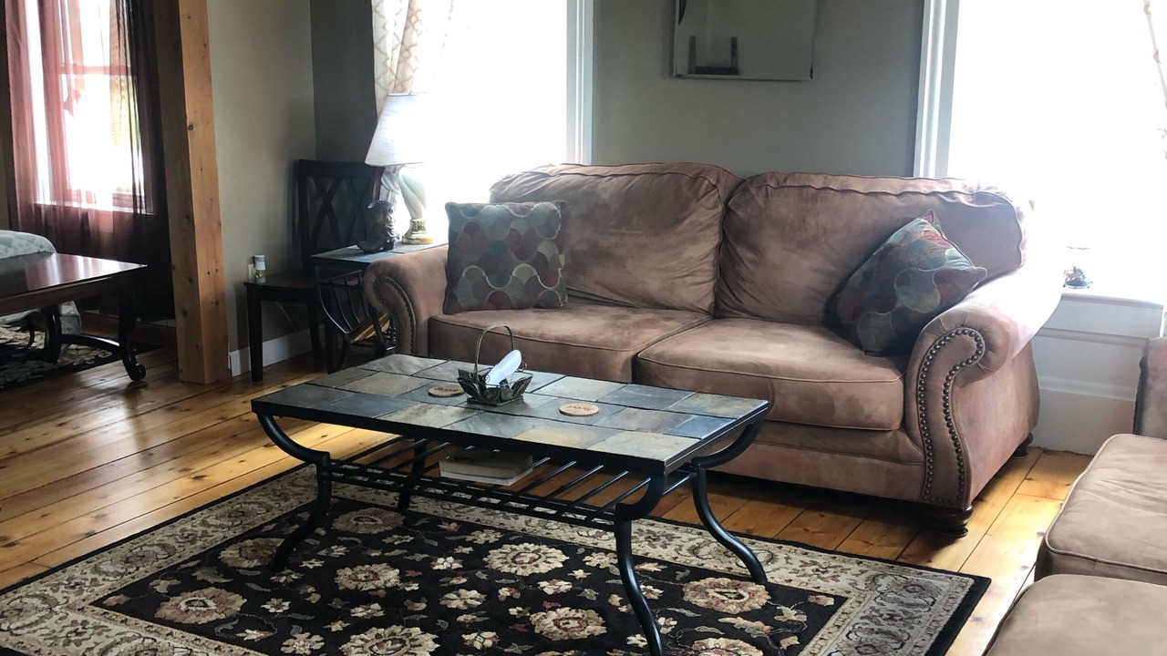 Photo of Livingroom in West Winfield