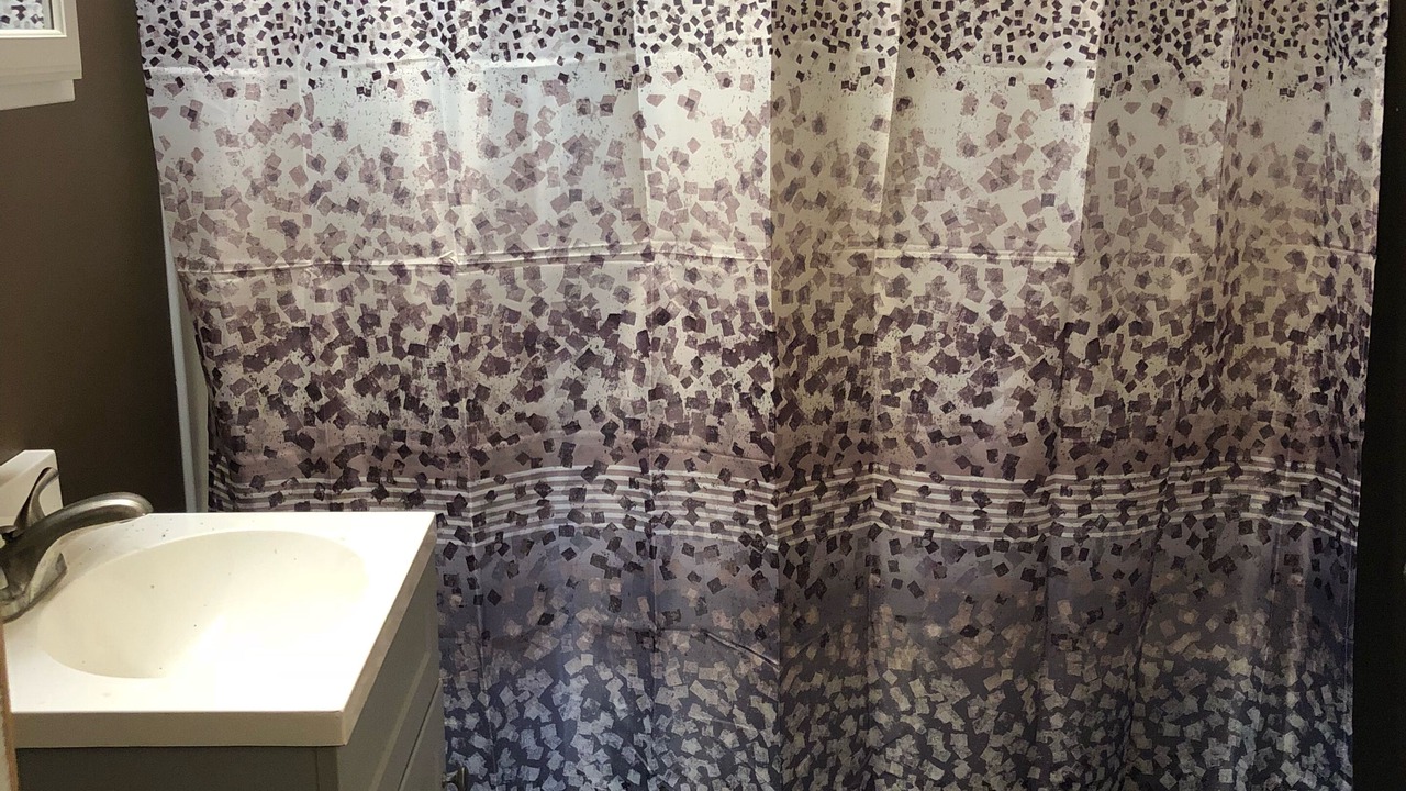 Photo of Bathroom in West Winfield