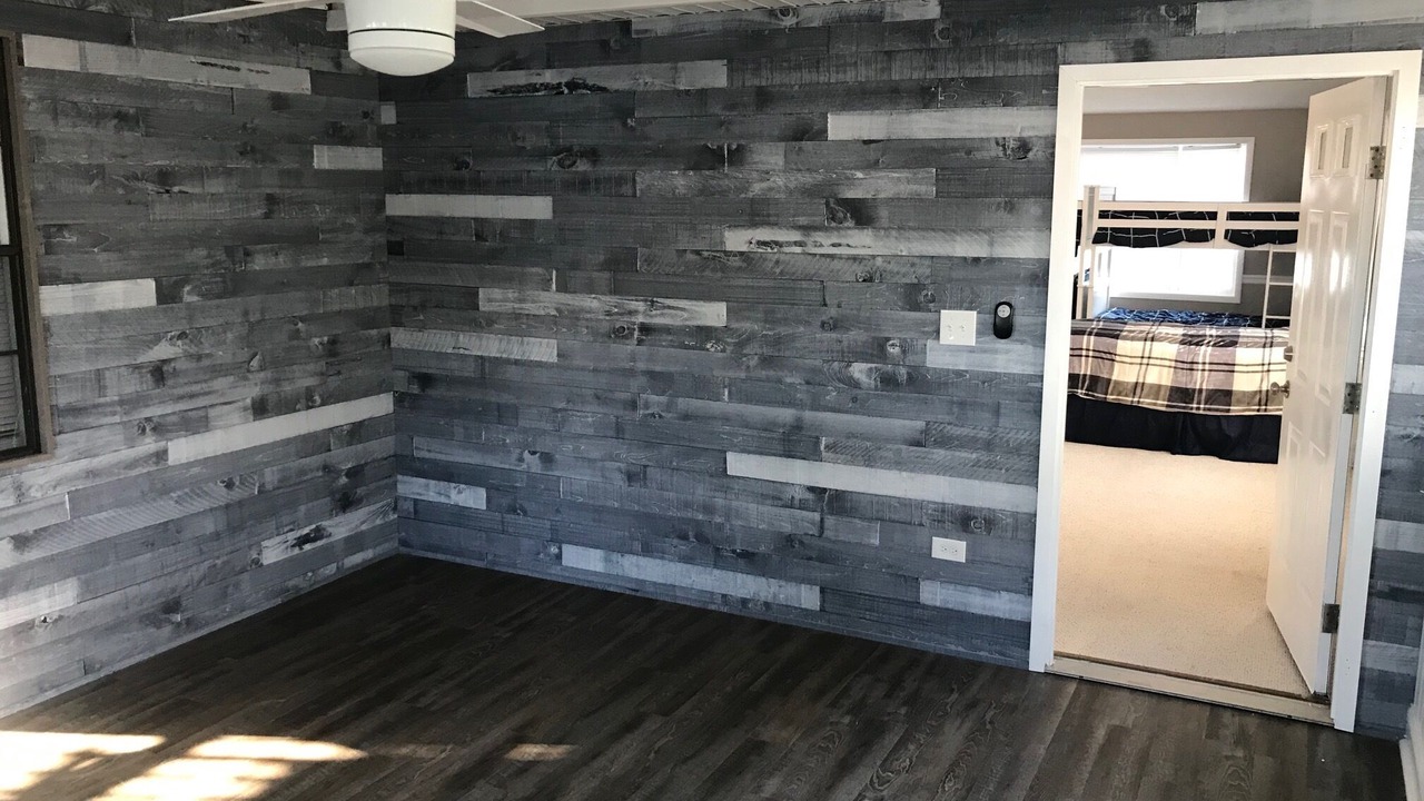 Photo of Bedroom in Town Bank