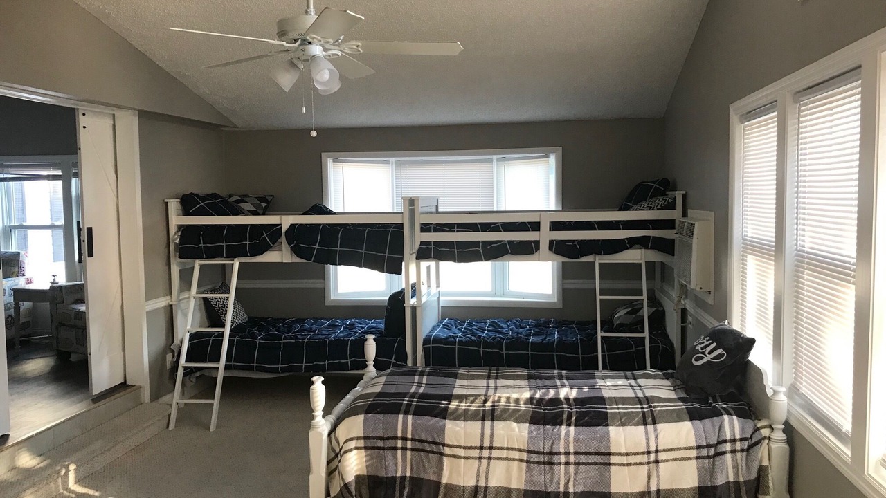 Photo of Bedroom in Town Bank